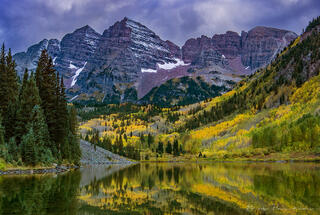 Maroon Bells Lake Reflection in the Fall